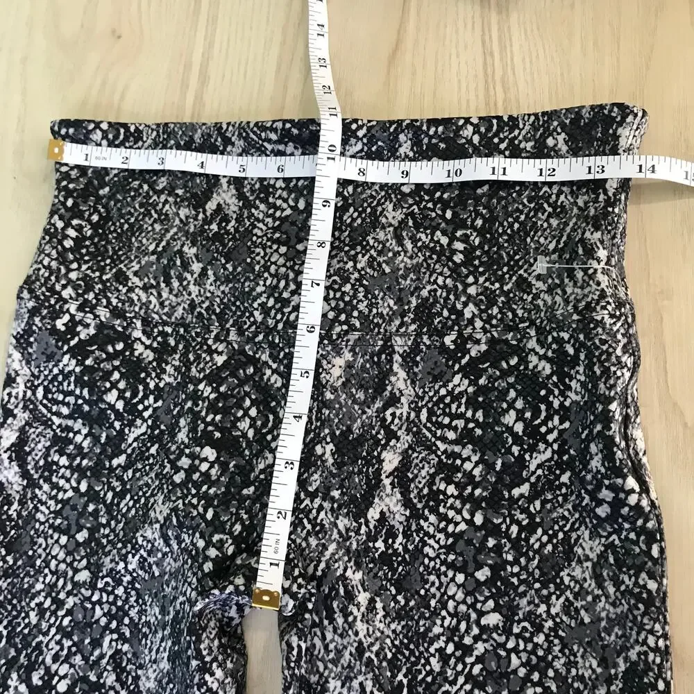 Spanx Leggings Womens Large Gray Faux Leather Snake‎ Shine Compression 20324R